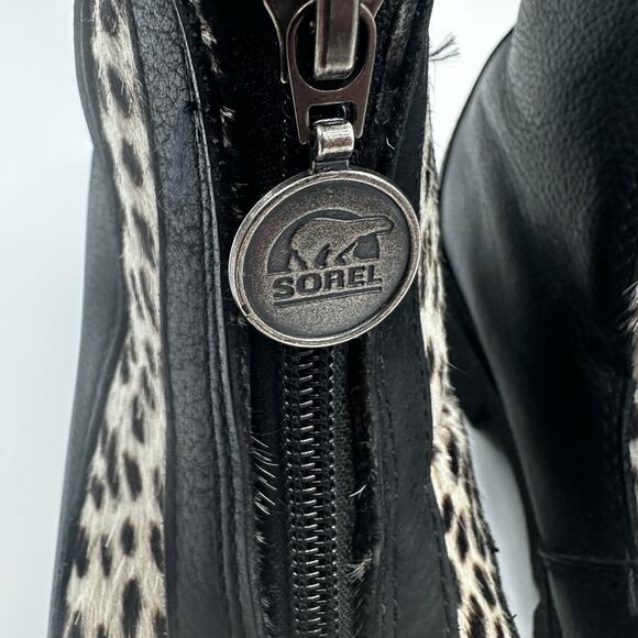 Sorrel Ankle Boots. Waterproof Full Grain Leather With Front Zip Closure. 6 M - Picture 2 of 3